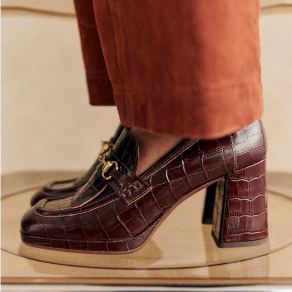 🆕 Sezane Shoes Julianne Heeled Loafer in Burgundy Crocodile Size EU 41